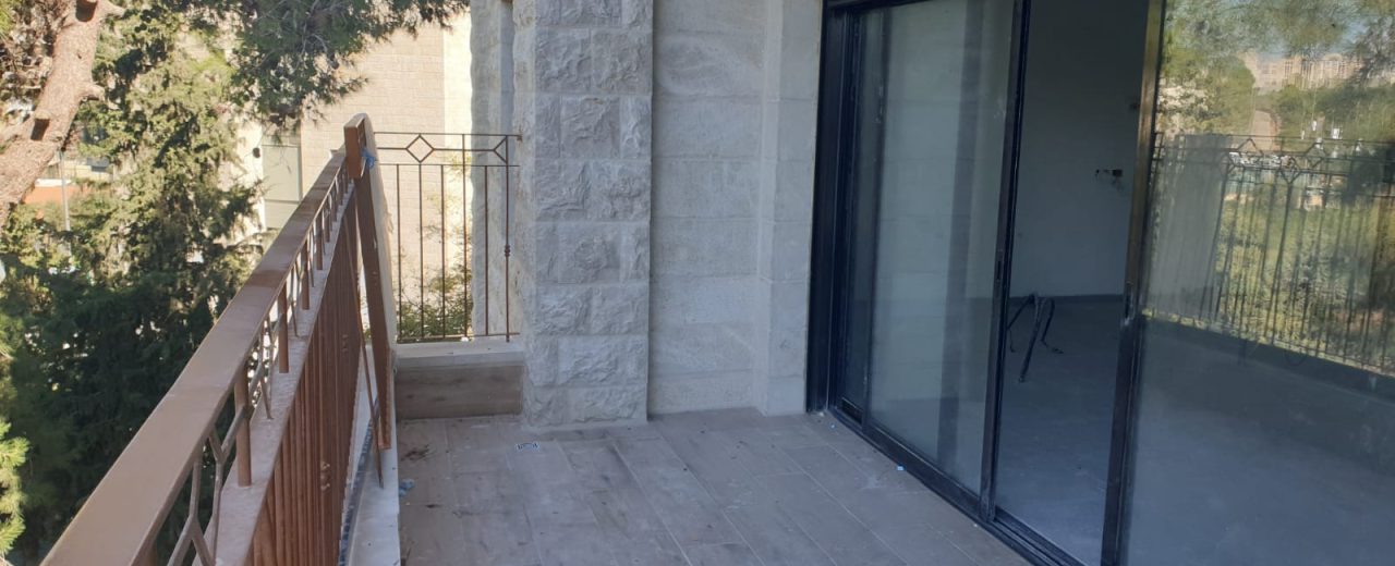 Apartment for Sale in Jerusalem on the Border of Rehavia 4